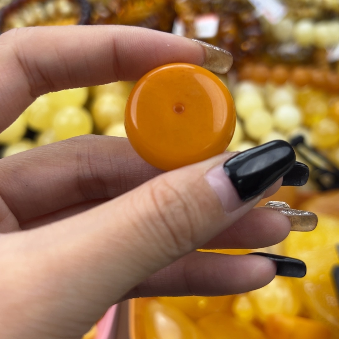 琥珀珠宝奇石未镶嵌