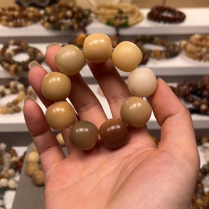 白玉菩提吊坠下播福利手捻