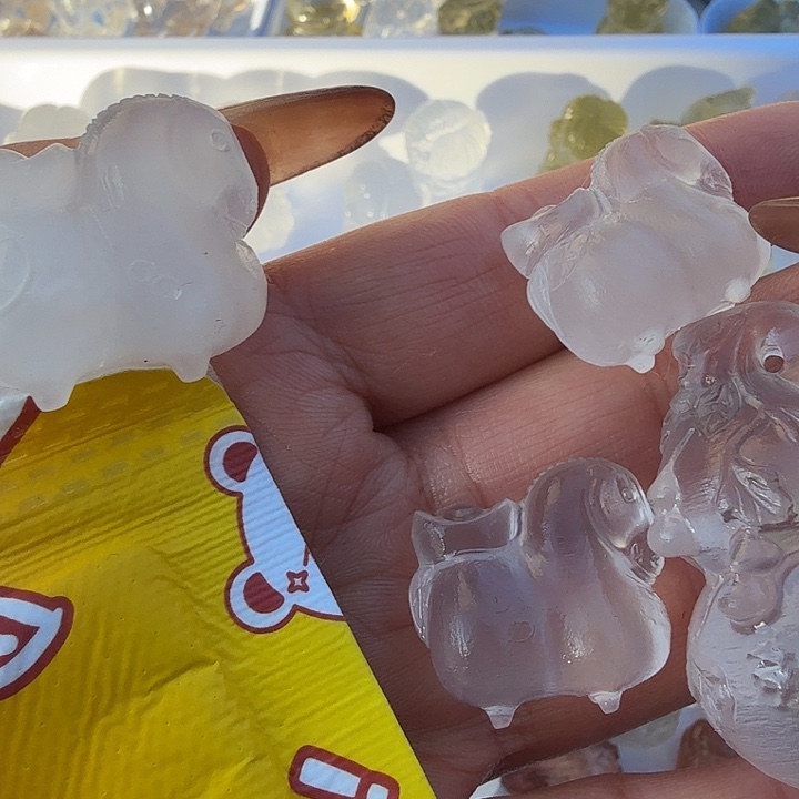 邓***旋车挂水晶未镶嵌水晶