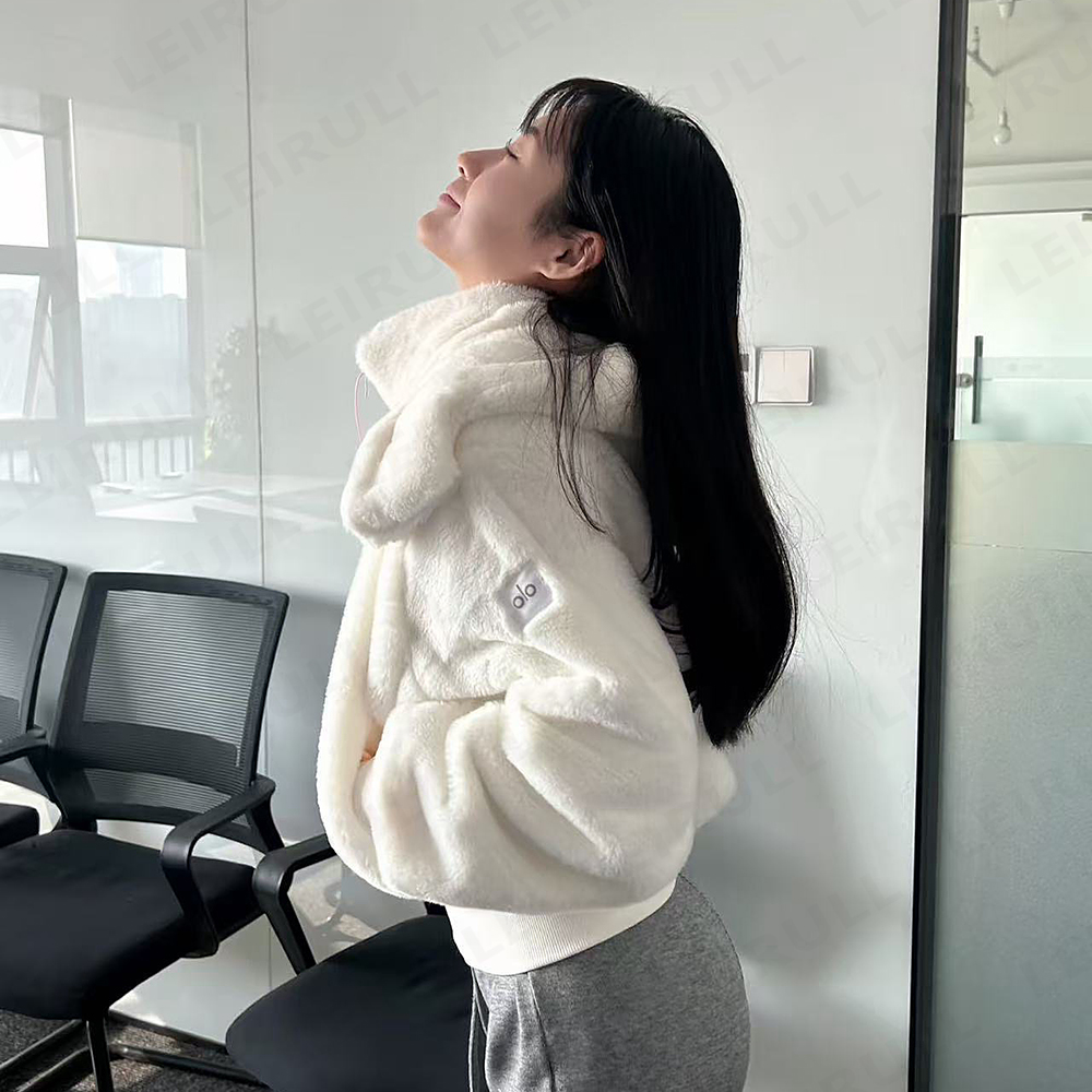 alo黑白两色色带帽外套反光标