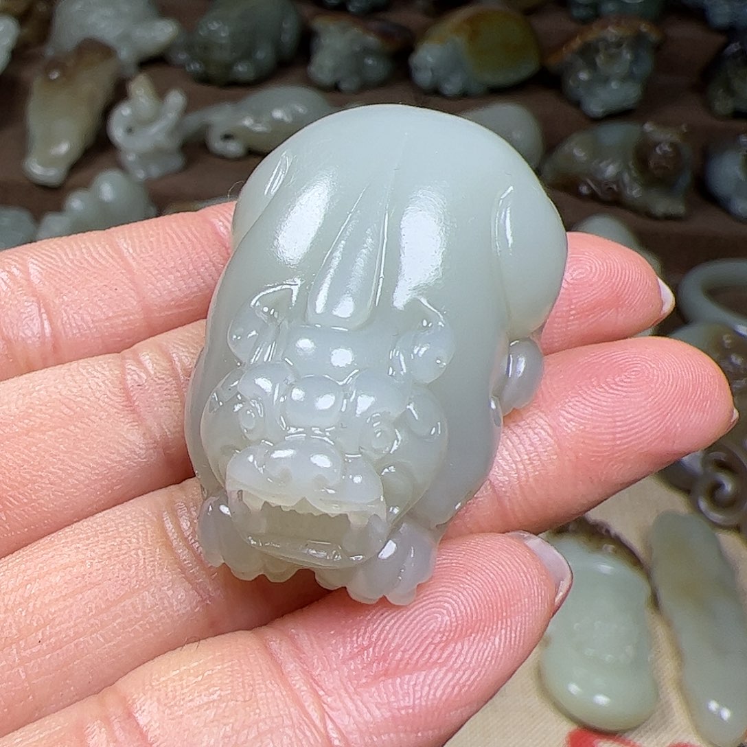 和田玉挂件未镶嵌