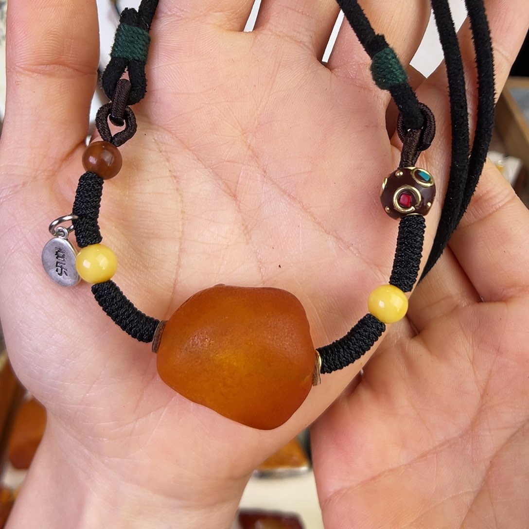 琥珀珠宝奇石未镶嵌卡*吖，