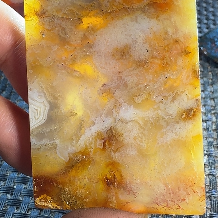 温***3玛瑙/玉髓未镶嵌颈饰