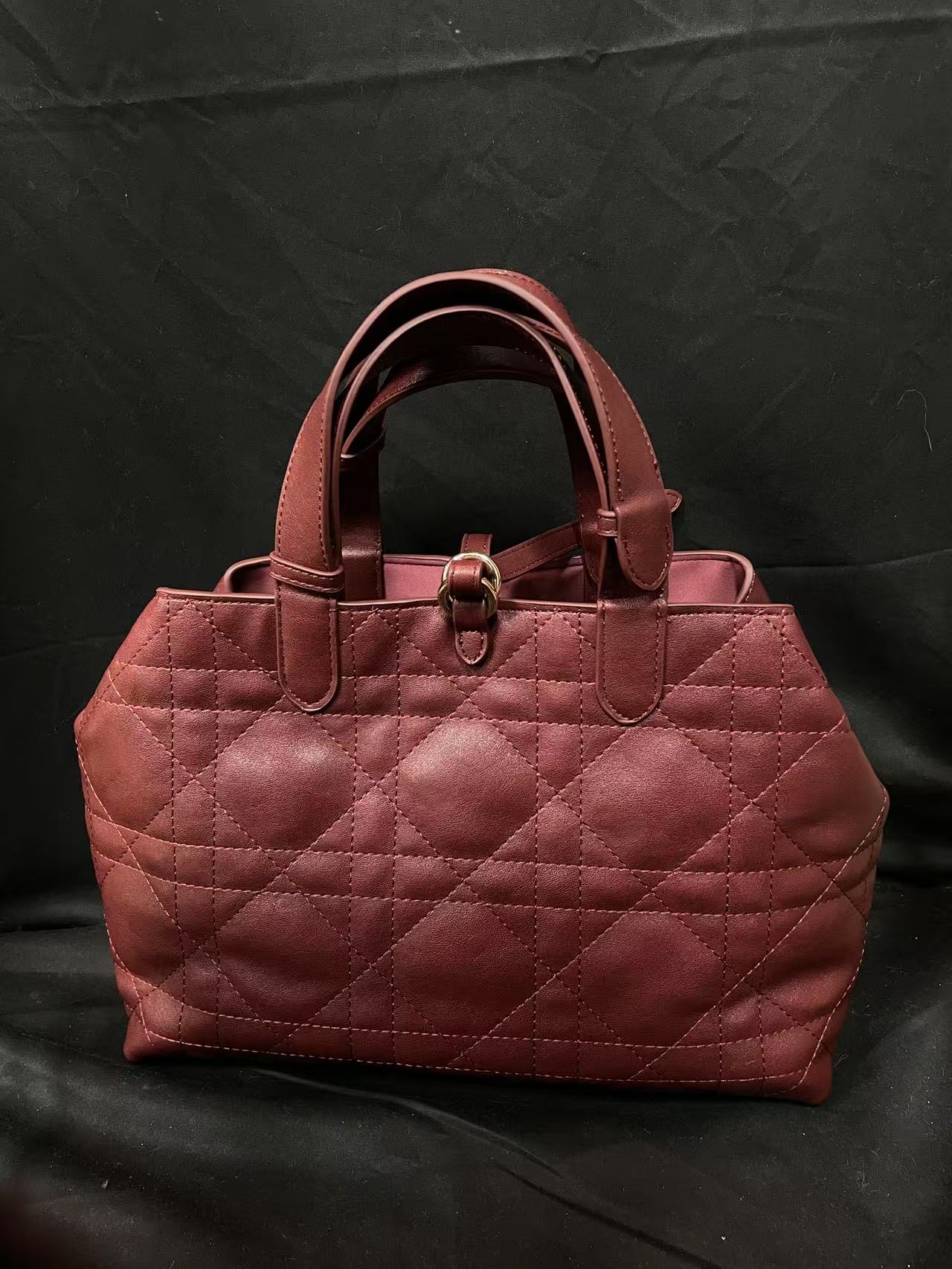 LQ-WITH-QUEEN真皮女包5格手提红色-1