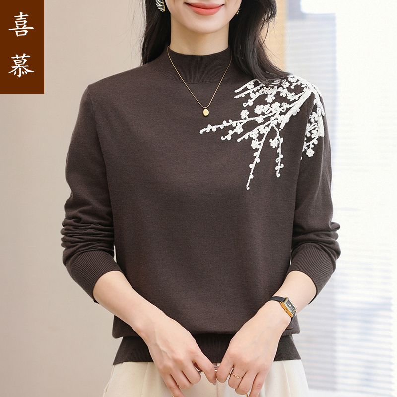 秋冬新款半高领妈妈针织打底衫套头刺绣梅花百搭保暖长袖短款毛衣