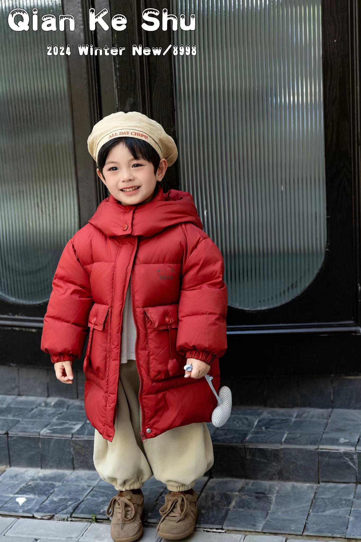 【033】新国标90白鸭绒实体品牌2024冬季新款潮款搭配男童羽绒服