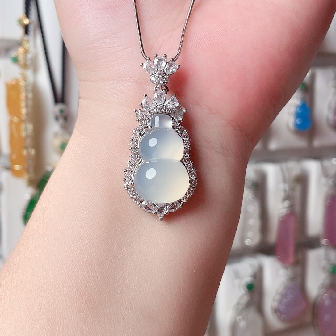 玛瑙/玉髓吊坠(赠链)未镶嵌