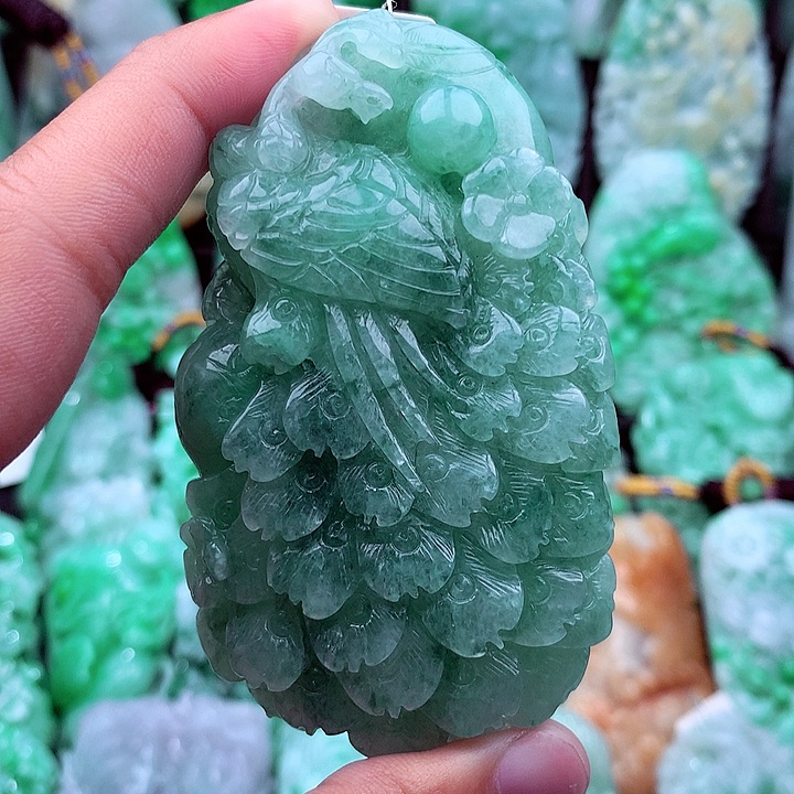 翡翠吊坠(不含链)未镶嵌