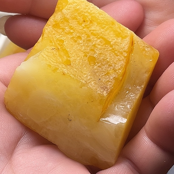 呱***呱定制琥珀未镶嵌纯天然蜜蜡吊坠