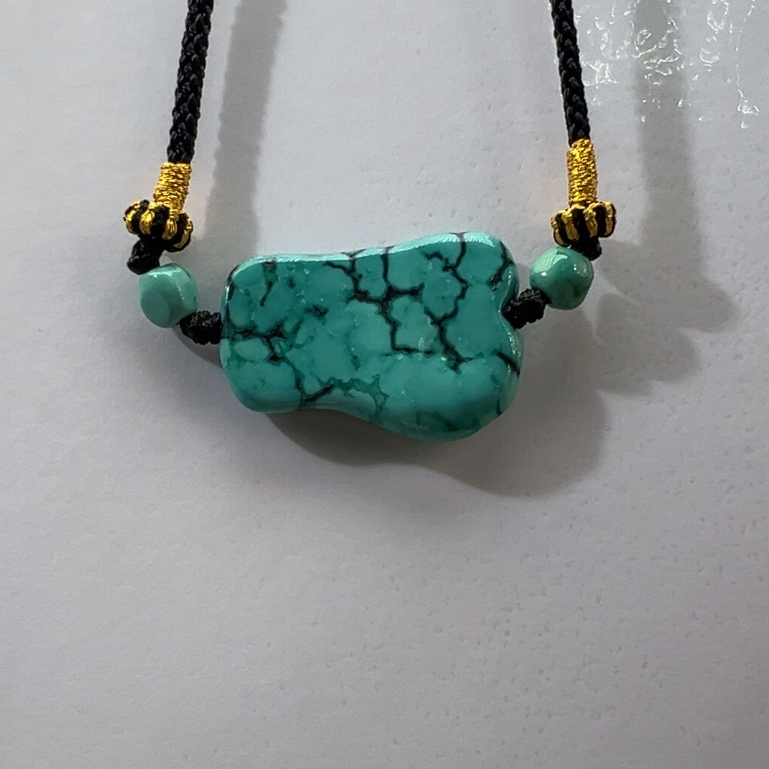 绿松石未镶嵌挂件