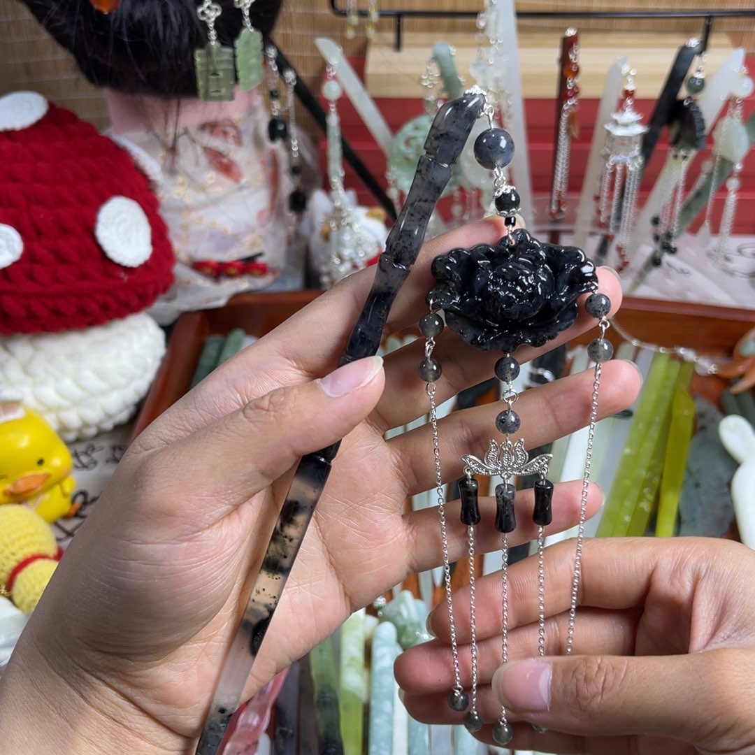 蛇纹石玉发饰未镶嵌