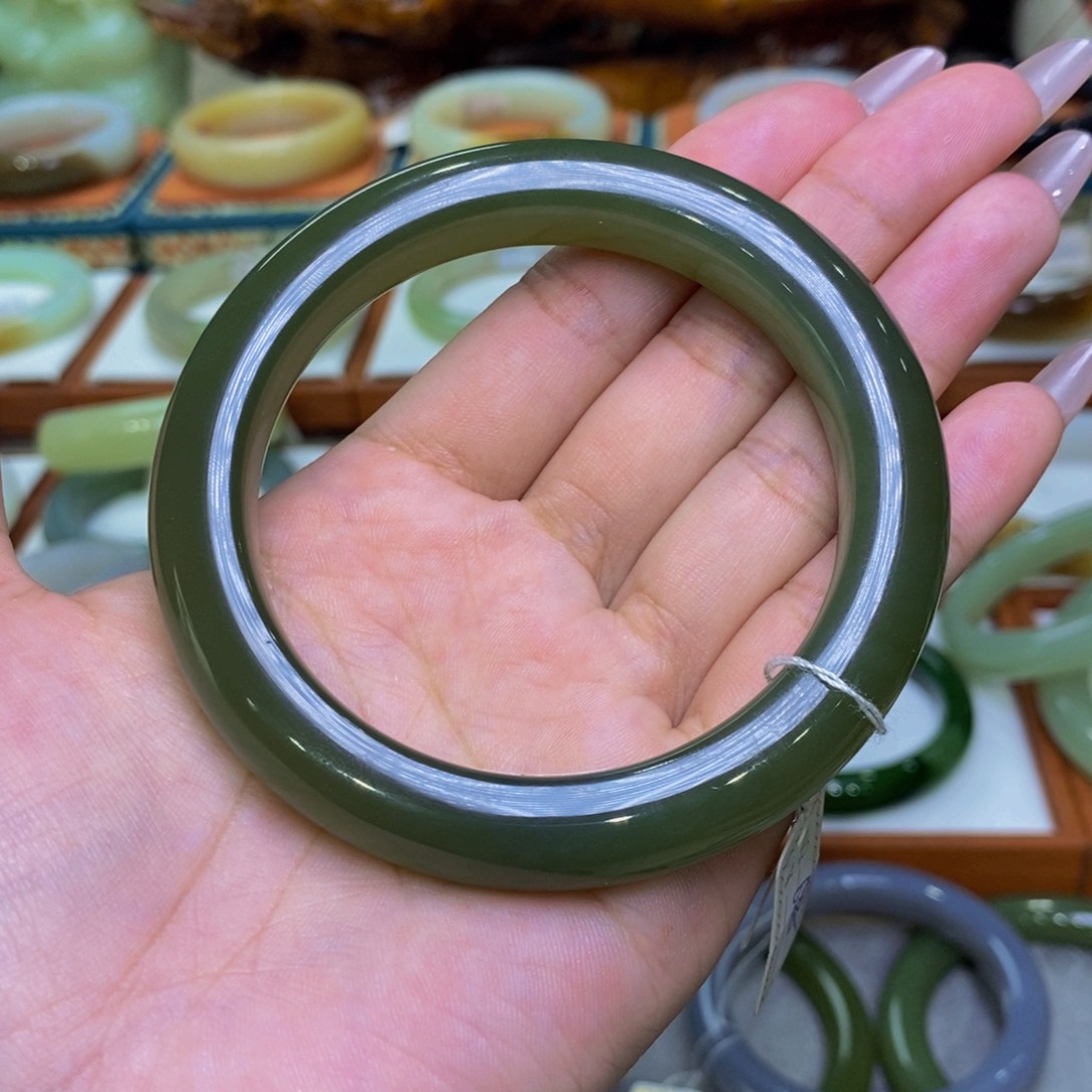 和田玉未镶嵌手镯和田玉湖水绿60.2