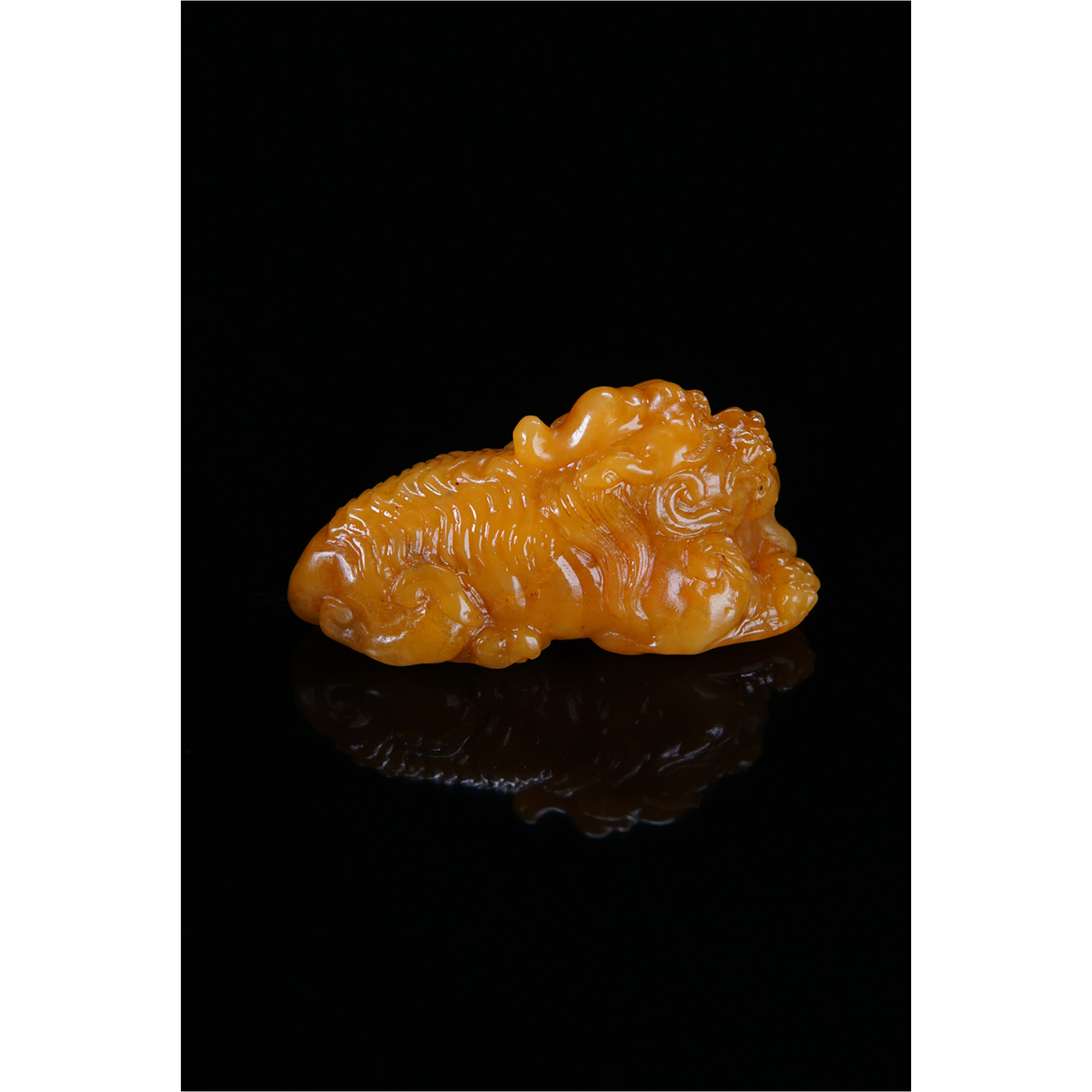 寿山田黄石《招财纳福》把件