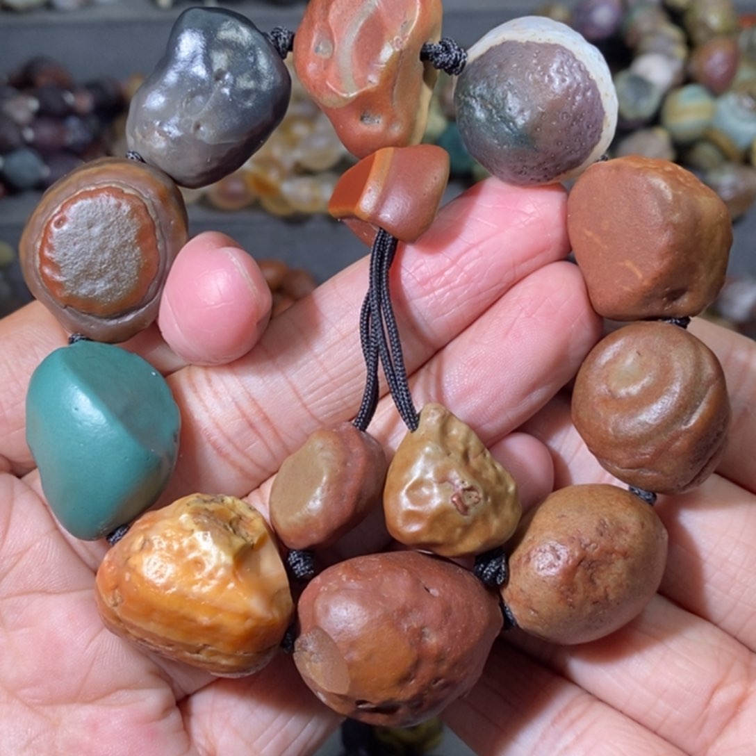 未镶嵌玛瑙/玉髓珠宝奇石