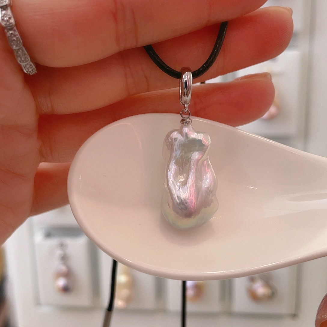 淡水珍珠颈饰银S925镶嵌嘟**妞