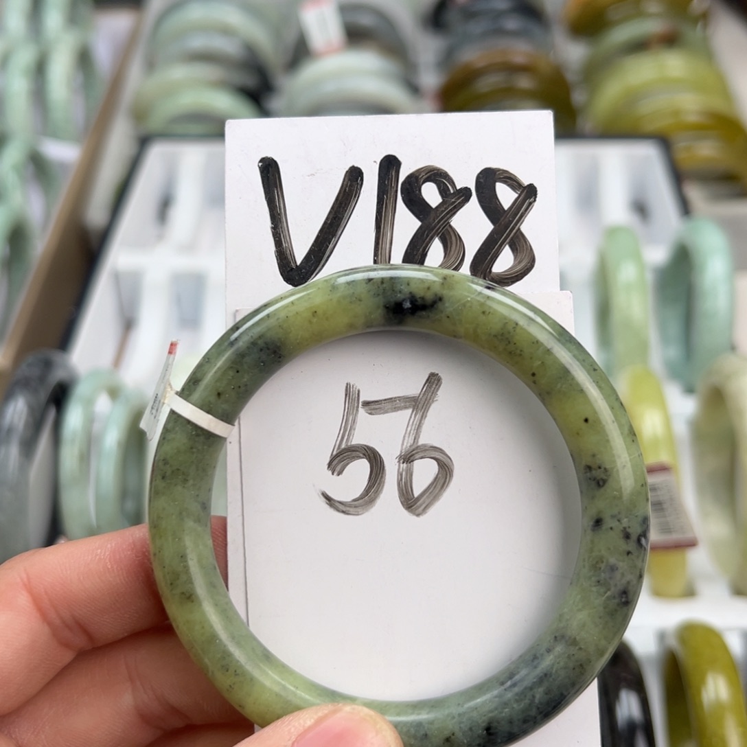 岫玉手镯未镶嵌天然岫玉微瑕