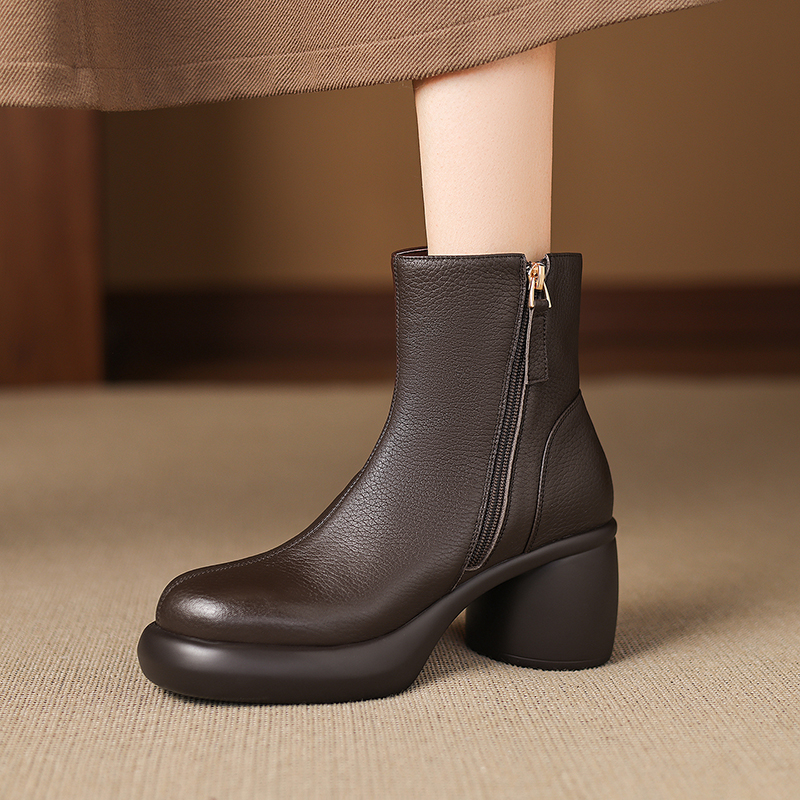 厚底粗跟马丁靴女真皮防水台短靴冬季新款英伦高跟时装单靴