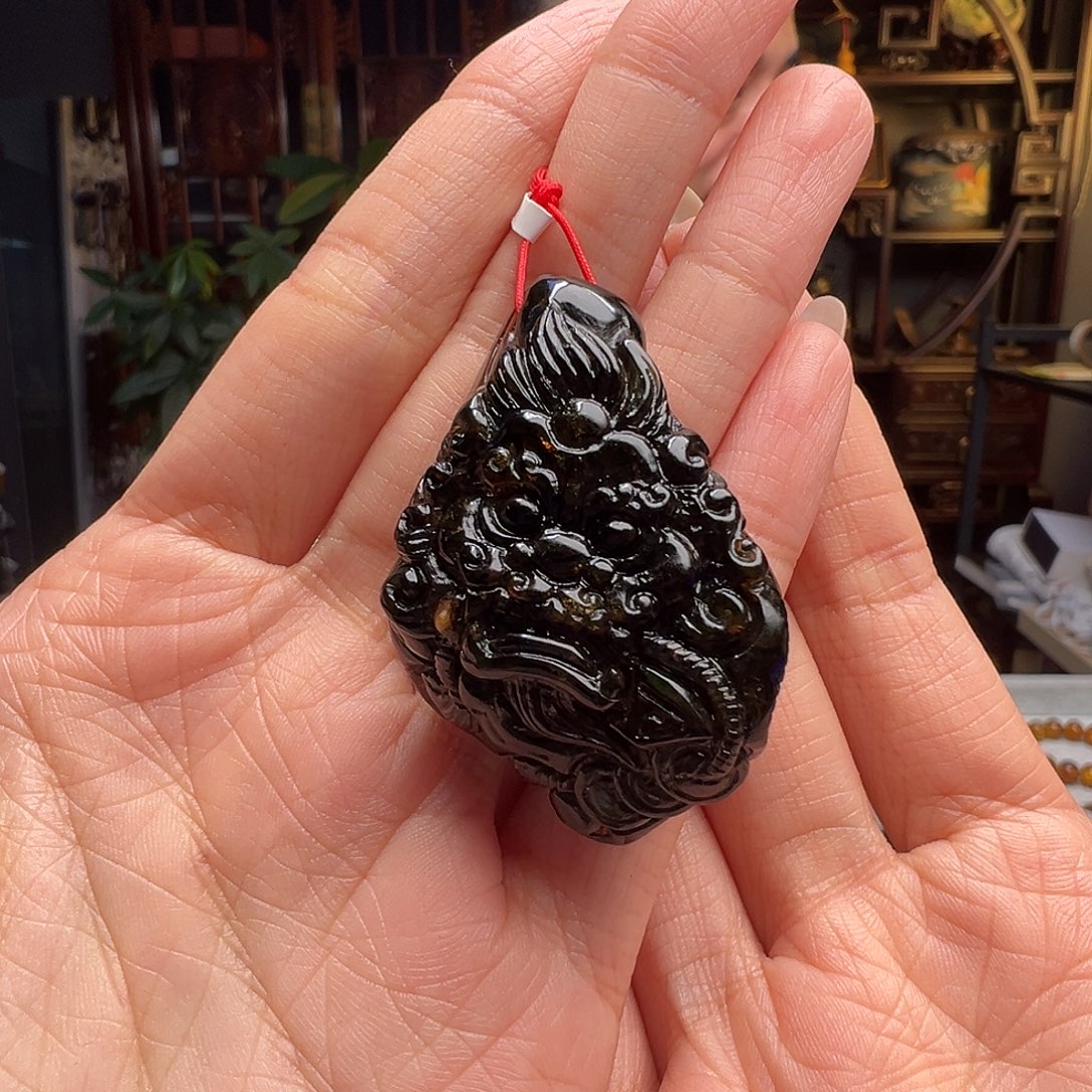 安****琥珀未镶嵌裸石抚顺琥珀30068