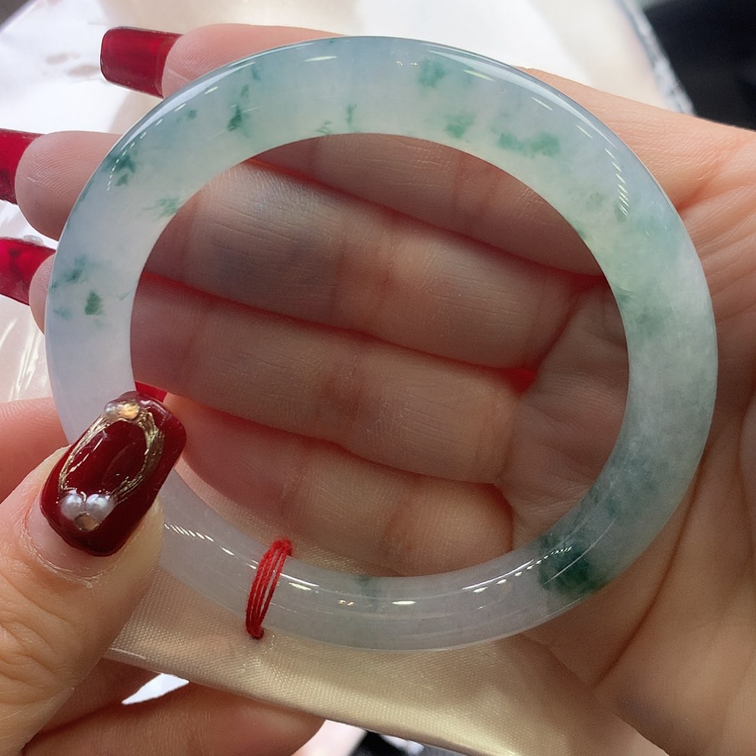 翡翠未镶嵌手镯54.7圆条