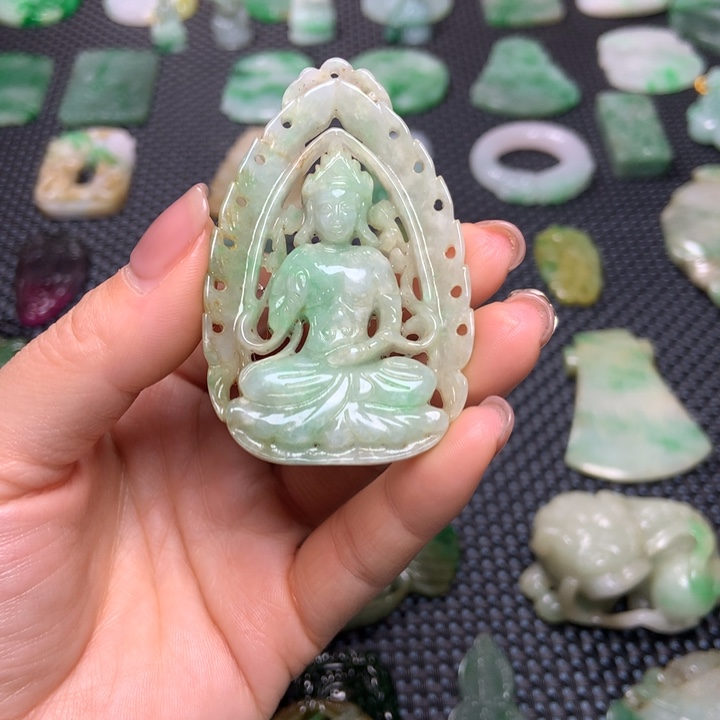 翡翠挂件未镶嵌l**g……