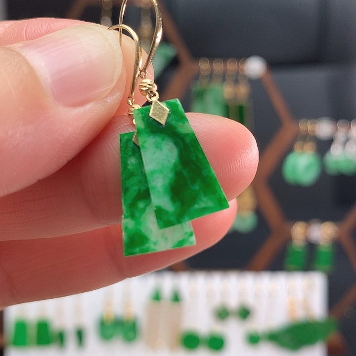 翡翠18K金镶嵌耳饰耳饰