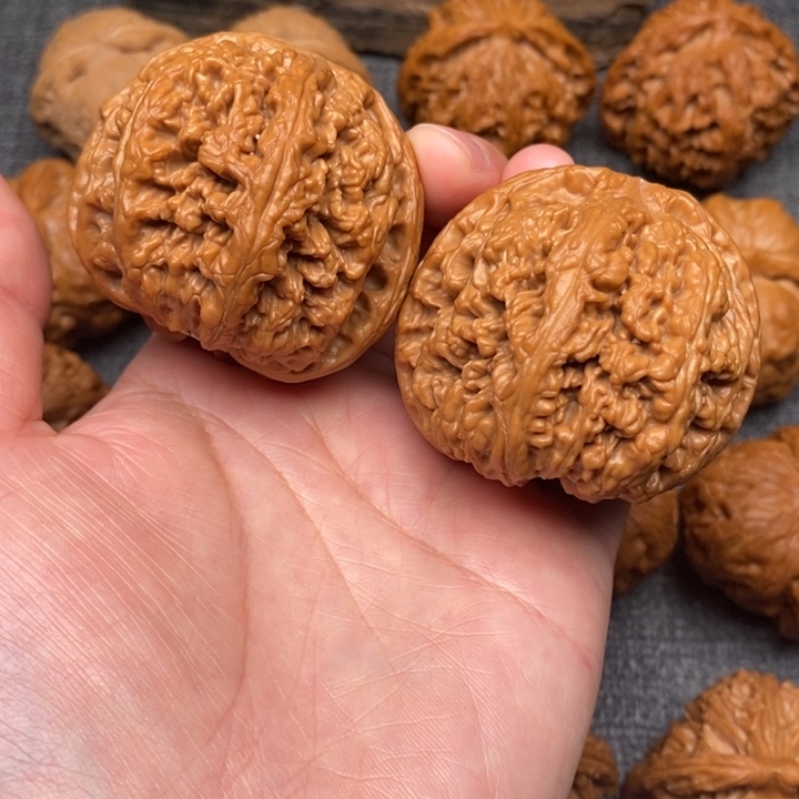 文玩核桃吊坠尺寸47粗筋