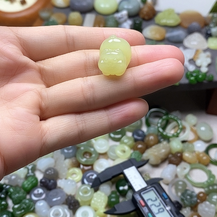 未镶嵌和田玉挂件