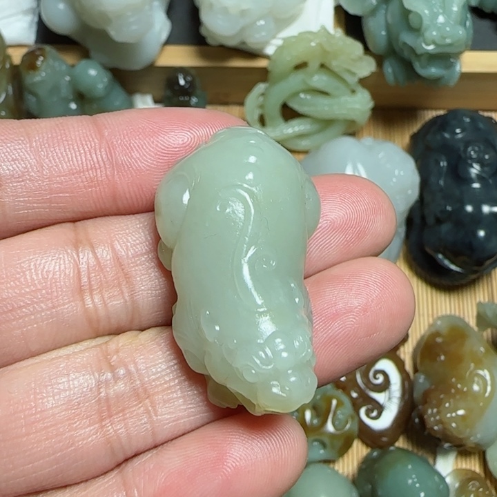 和田玉挂件未镶嵌