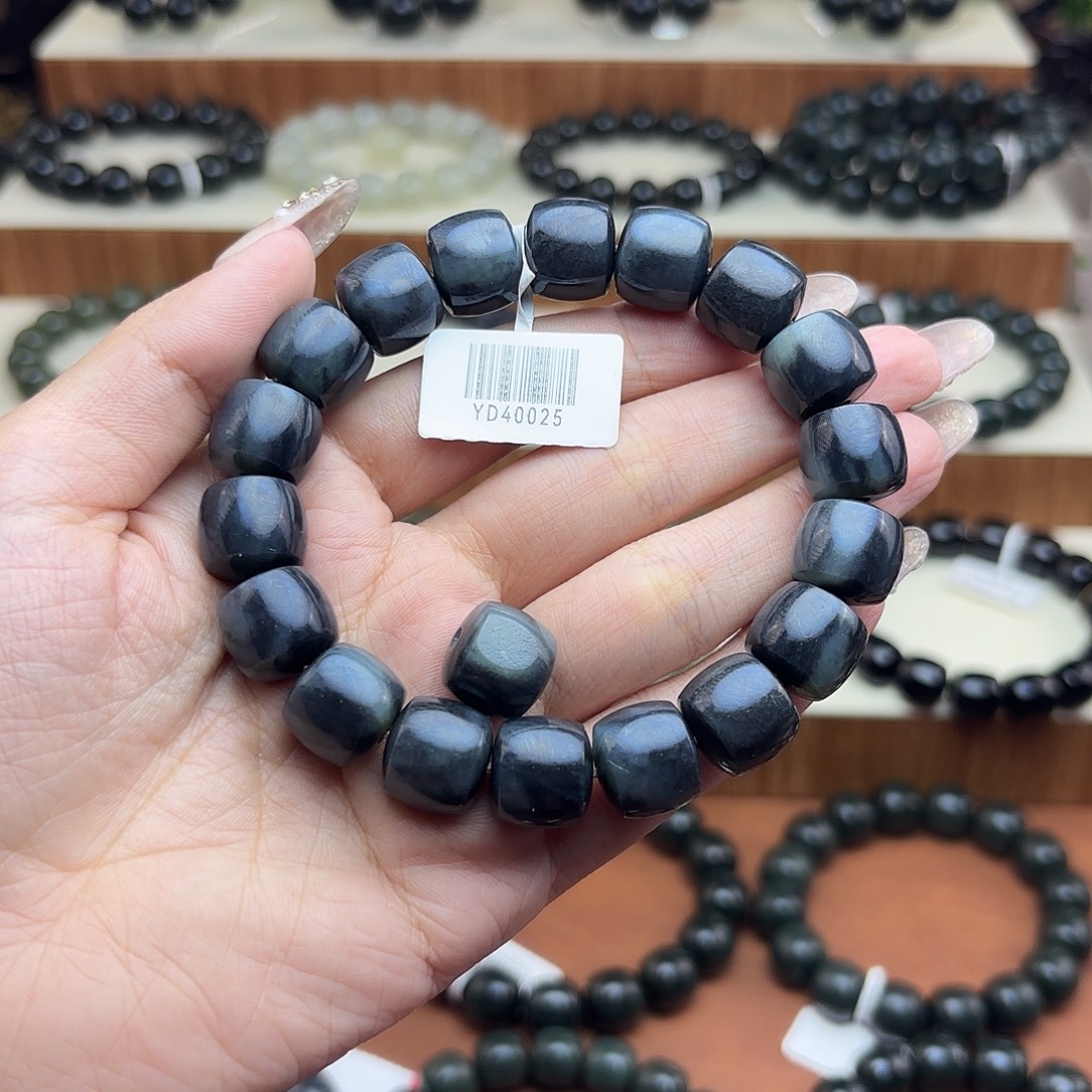 和田玉未镶嵌手串