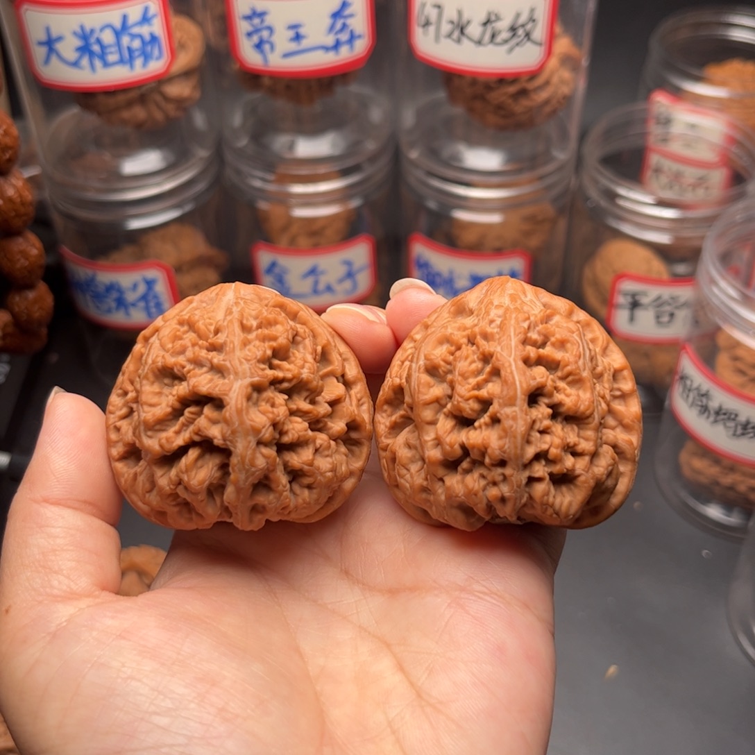 把件文玩核桃47三角大粗筋