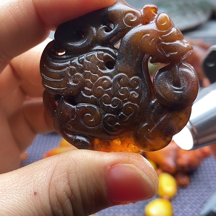 未镶嵌蛇纹石玉颈饰