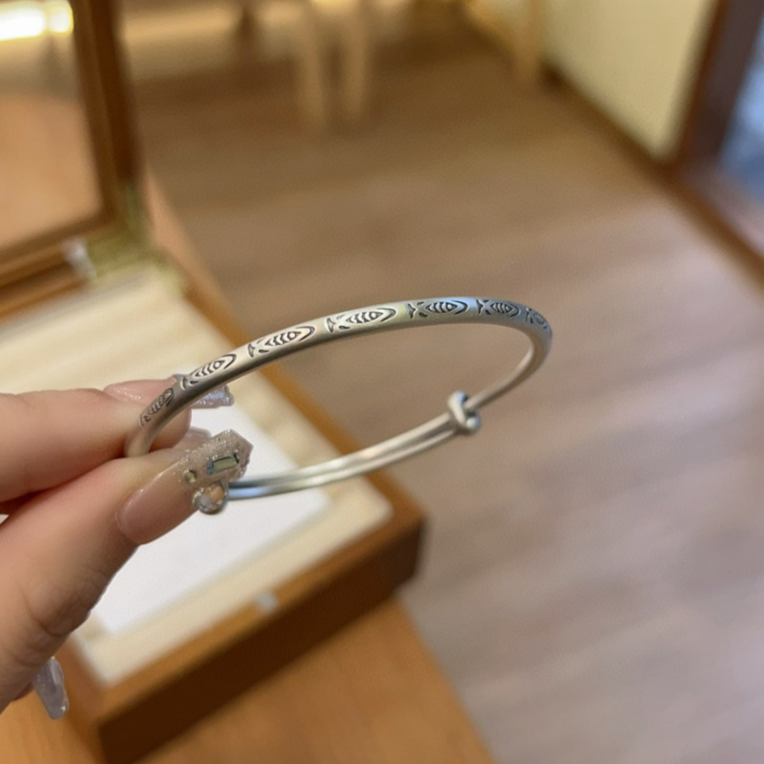 足银手镯 足银999古法圆棍推拉鱼儿手镯年年有余约16克