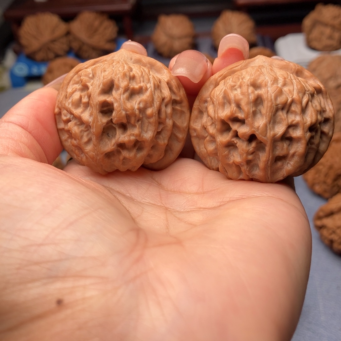 文玩核桃把件四眼醒狮39