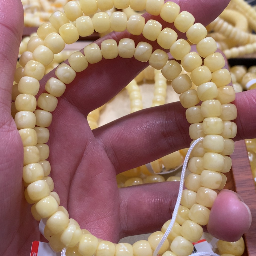 蜜蜡手链未镶嵌蜜蜡