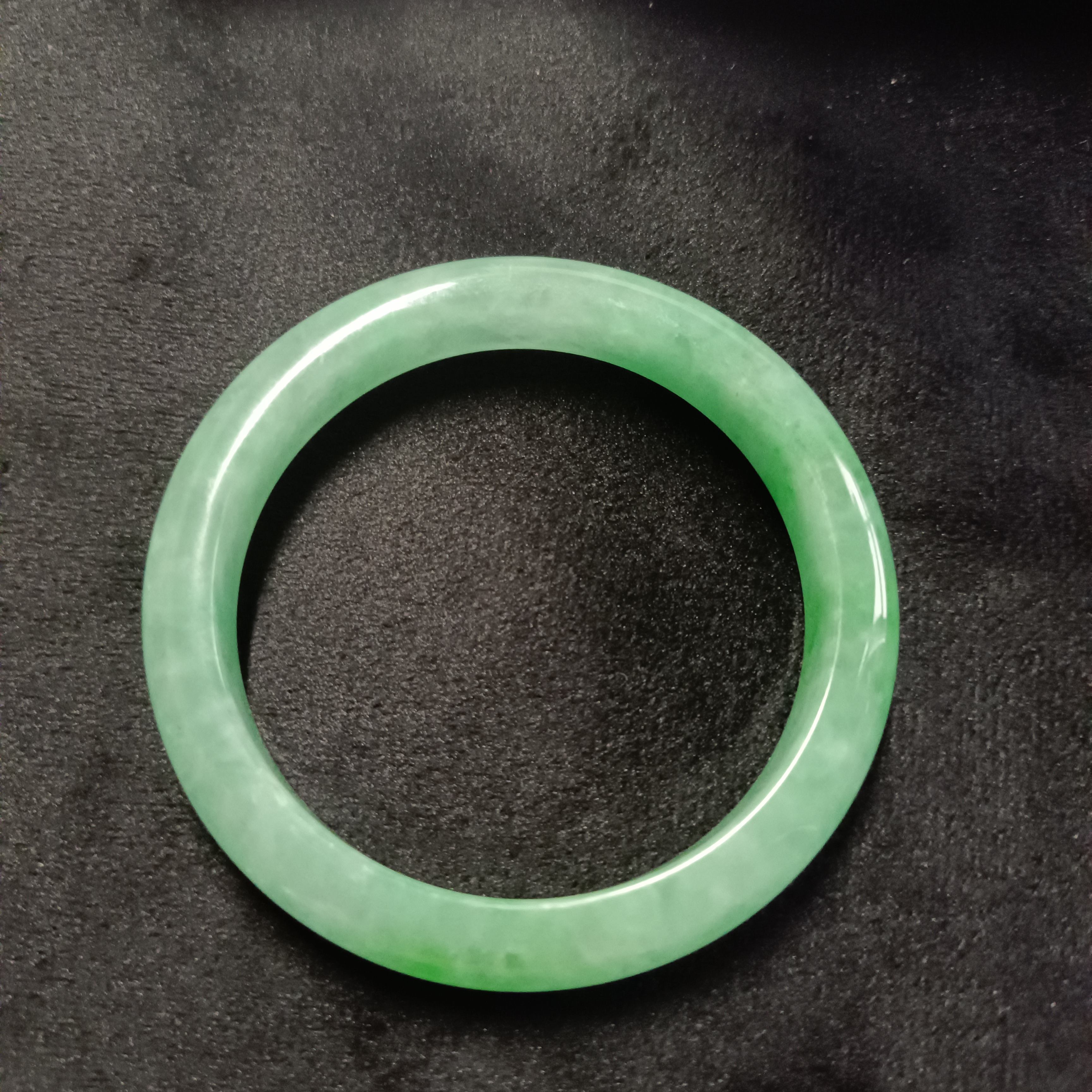 H212-五六➕缅甸翡翠手镯时尚冰透翡绿