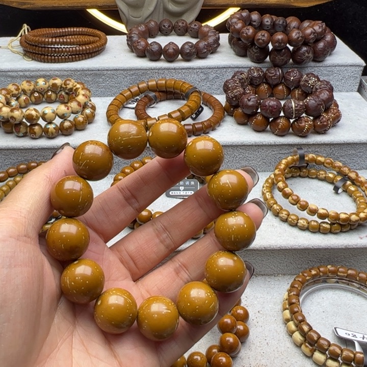 Ｙ***生紫金鼠手串精品光柱18—7