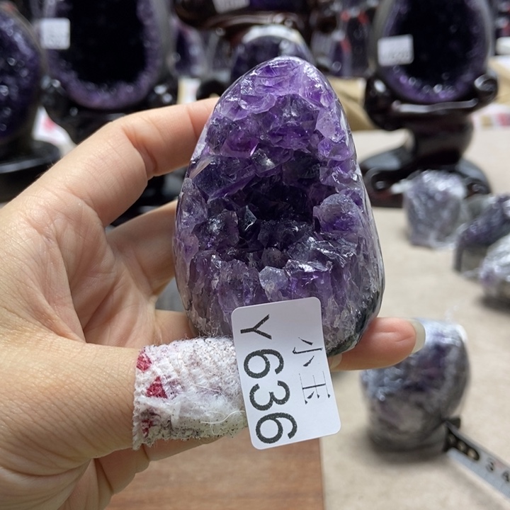 水晶未镶嵌大型摆件（非配饰）摆件