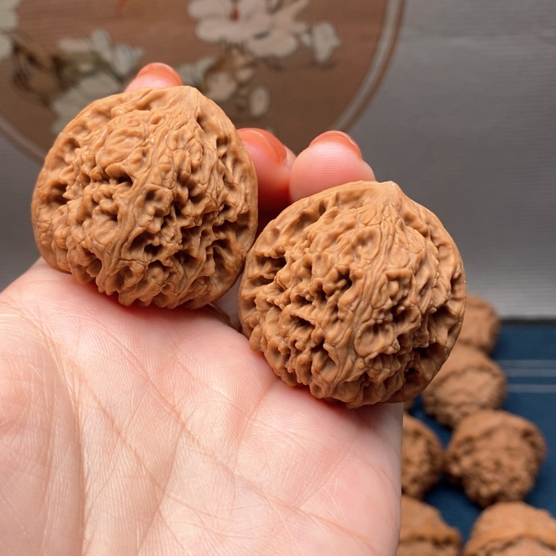 偶***妍把件文玩核桃8南疆石38