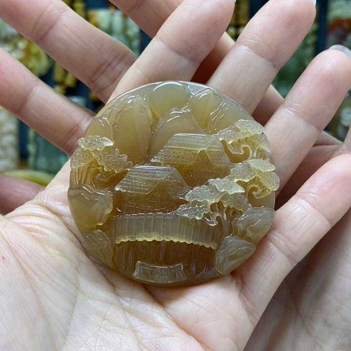 蛇纹石玉挂件未镶嵌