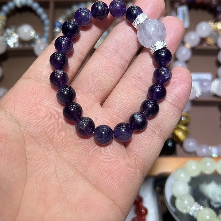 晴****手链未镶嵌水晶1111111111