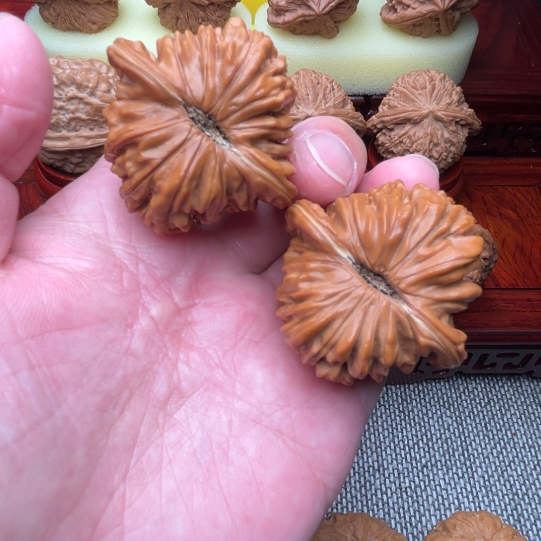 文玩核桃吊坠四座楼44尺