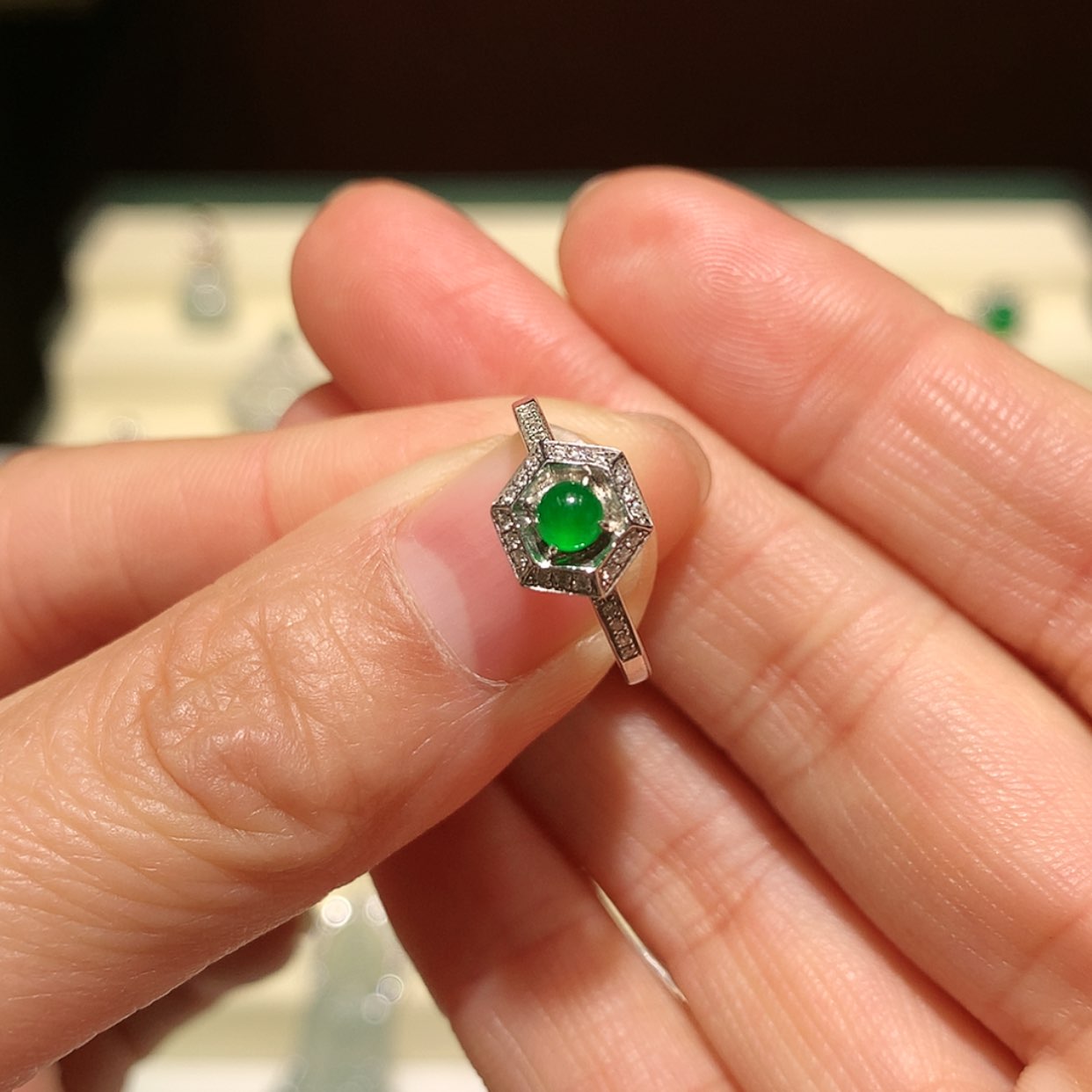 【闪购商品】翡翠戒指18K金镶嵌缅甸a货翡翠