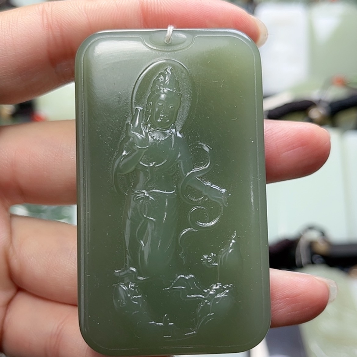 【闪购商品】颈饰未镶嵌和田玉