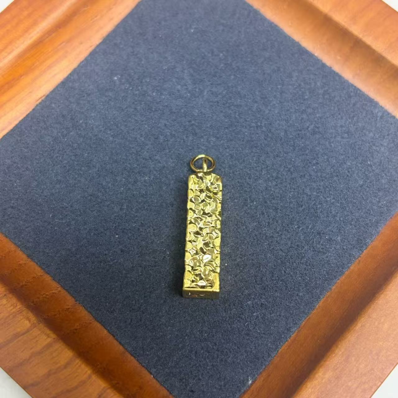 足金四方来财吊坠WH1434