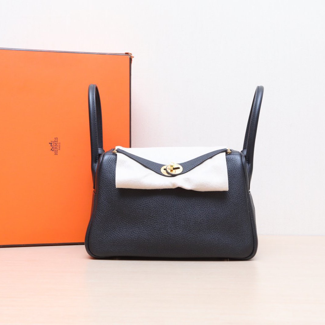 95新 Hermes/爱马仕 小花6欢 Lindy 26 89黑色 TC皮 Z刻 金扣包