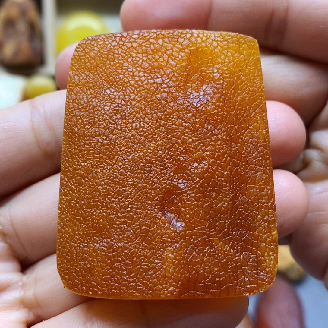 定制琥珀未镶嵌蜜蜡牌子