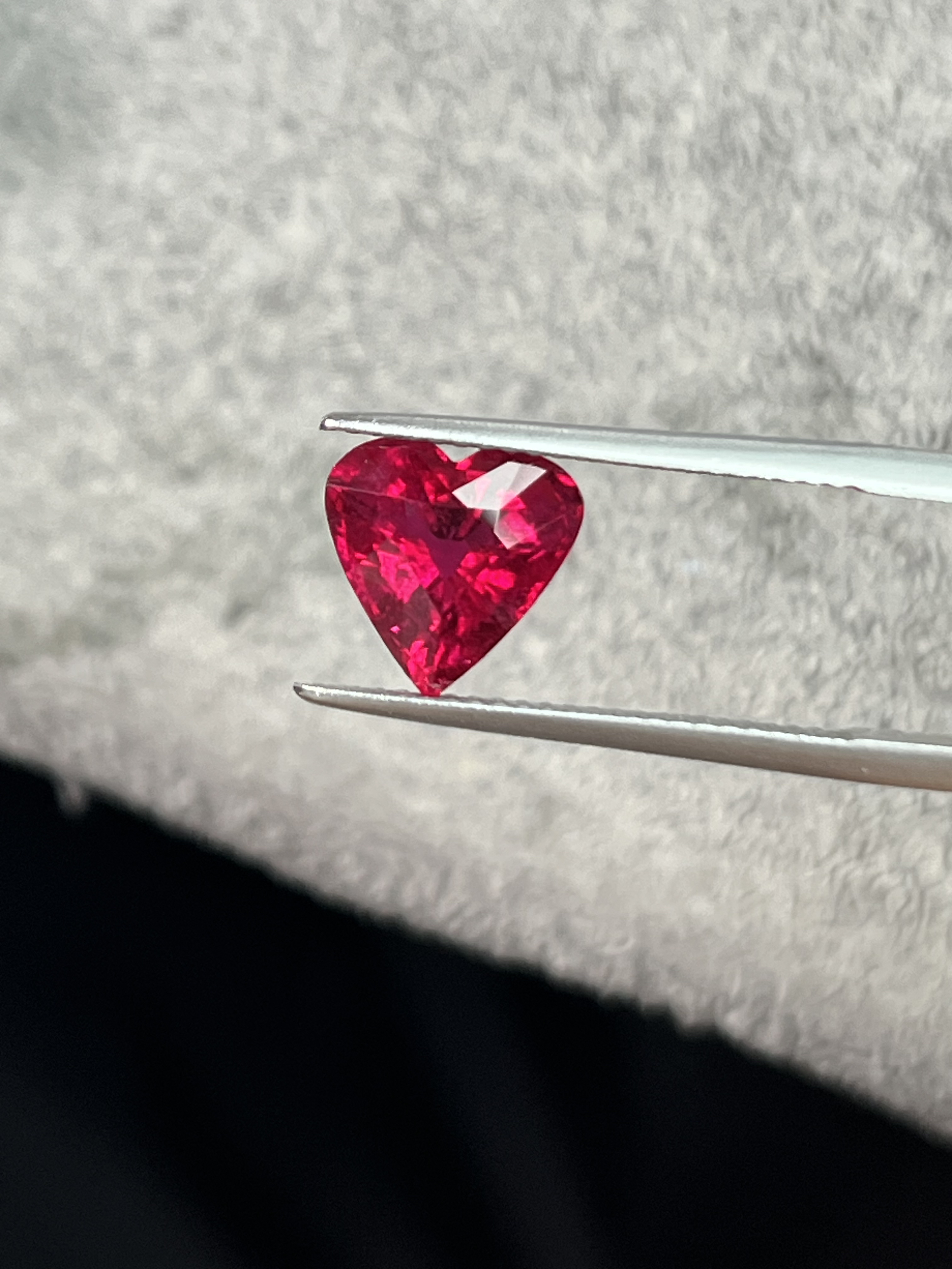 天然卢比莱碧玺爱心切2.88ct