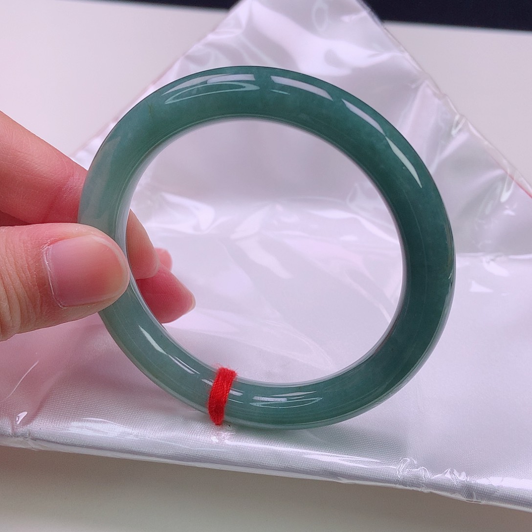 翡翠手镯未镶嵌52圆条