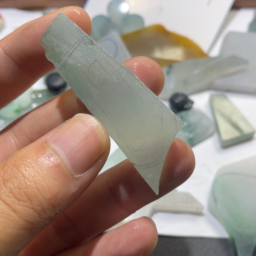 温***木定制翡翠未镶嵌定制翡翠包工包料