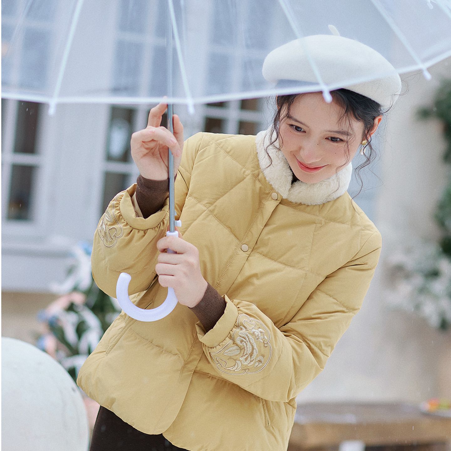 红念新中式国风黄色女短款小个子设计感冬季2025羽绒服女小个子